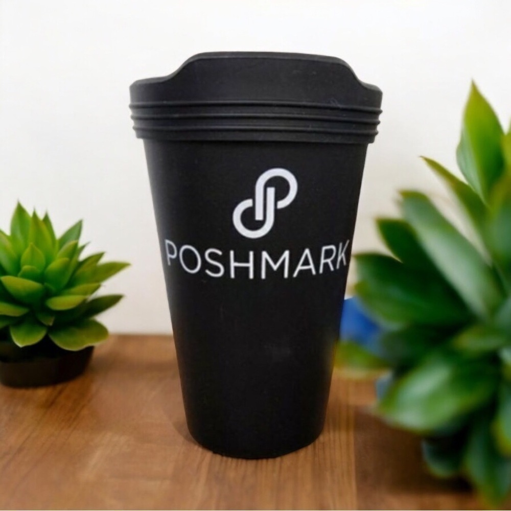 Poshmark Silipint 16 oz tumbler with lid black